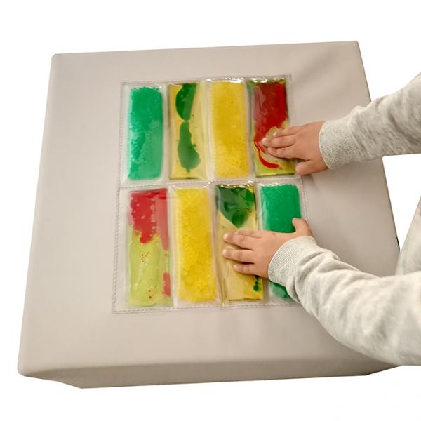 Dalle avec gel liquide dans un bloc sensoriel - Multicolore