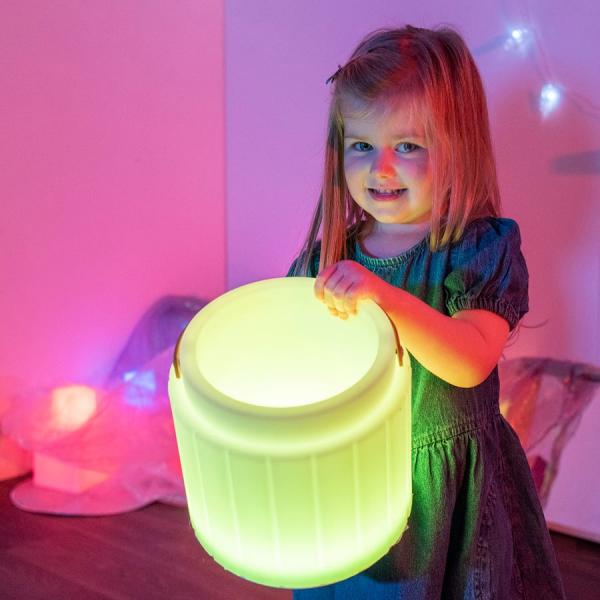 Seau à jouets lumineux